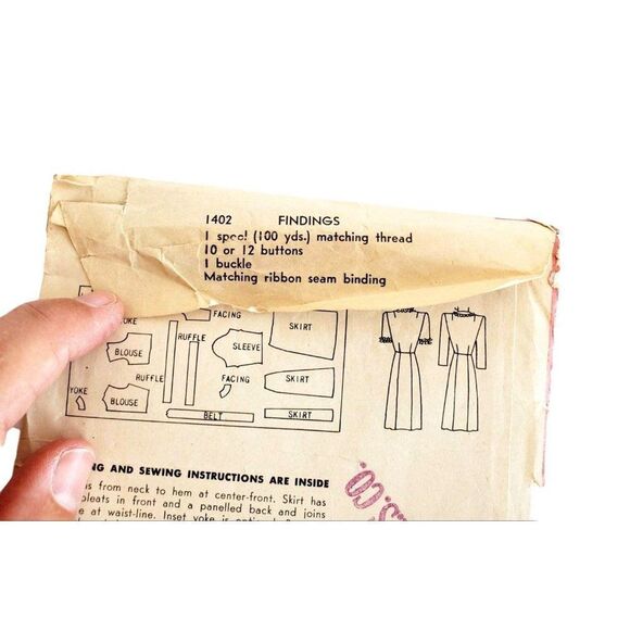 Vintage Dress Pattern 1940s XS Dress - Picture 4 of 9